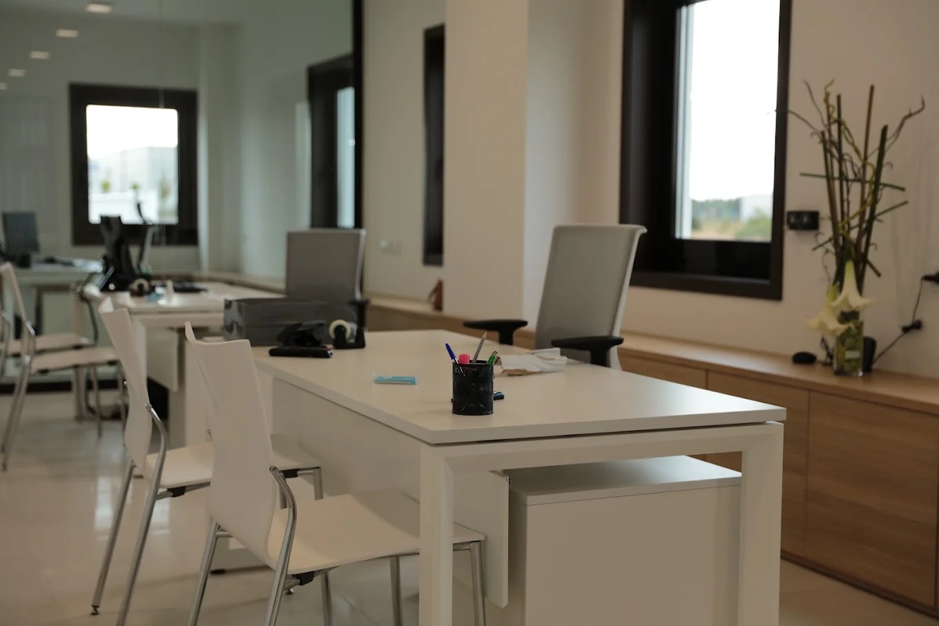 Ventanas de aluminio instaladas en Tanatorio Serfuja de Lugo